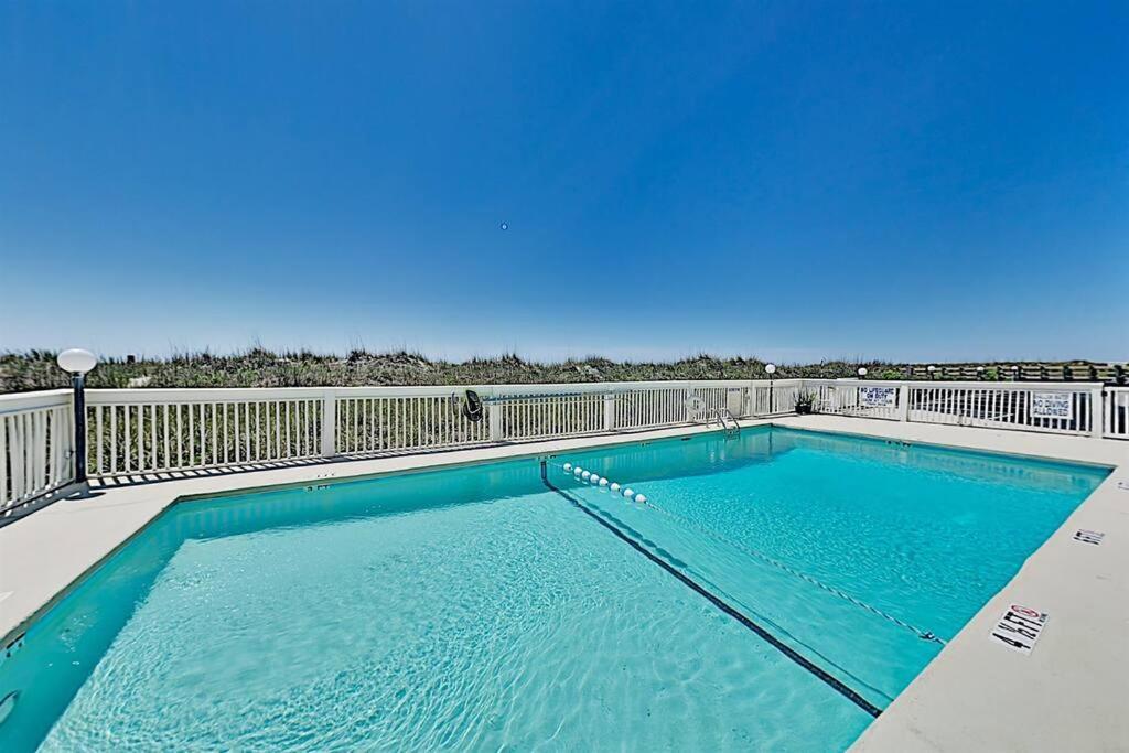 *2Br Oceanfront Retreat*King Ensuite*Pool*Nmb Cherry Grove*Pc4 شاطئ ميرتل المظهر الخارجي الصورة