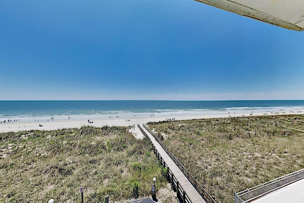 *2Br Oceanfront Retreat*King Ensuite*Pool*Nmb Cherry Grove*Pc4 شاطئ ميرتل المظهر الخارجي الصورة